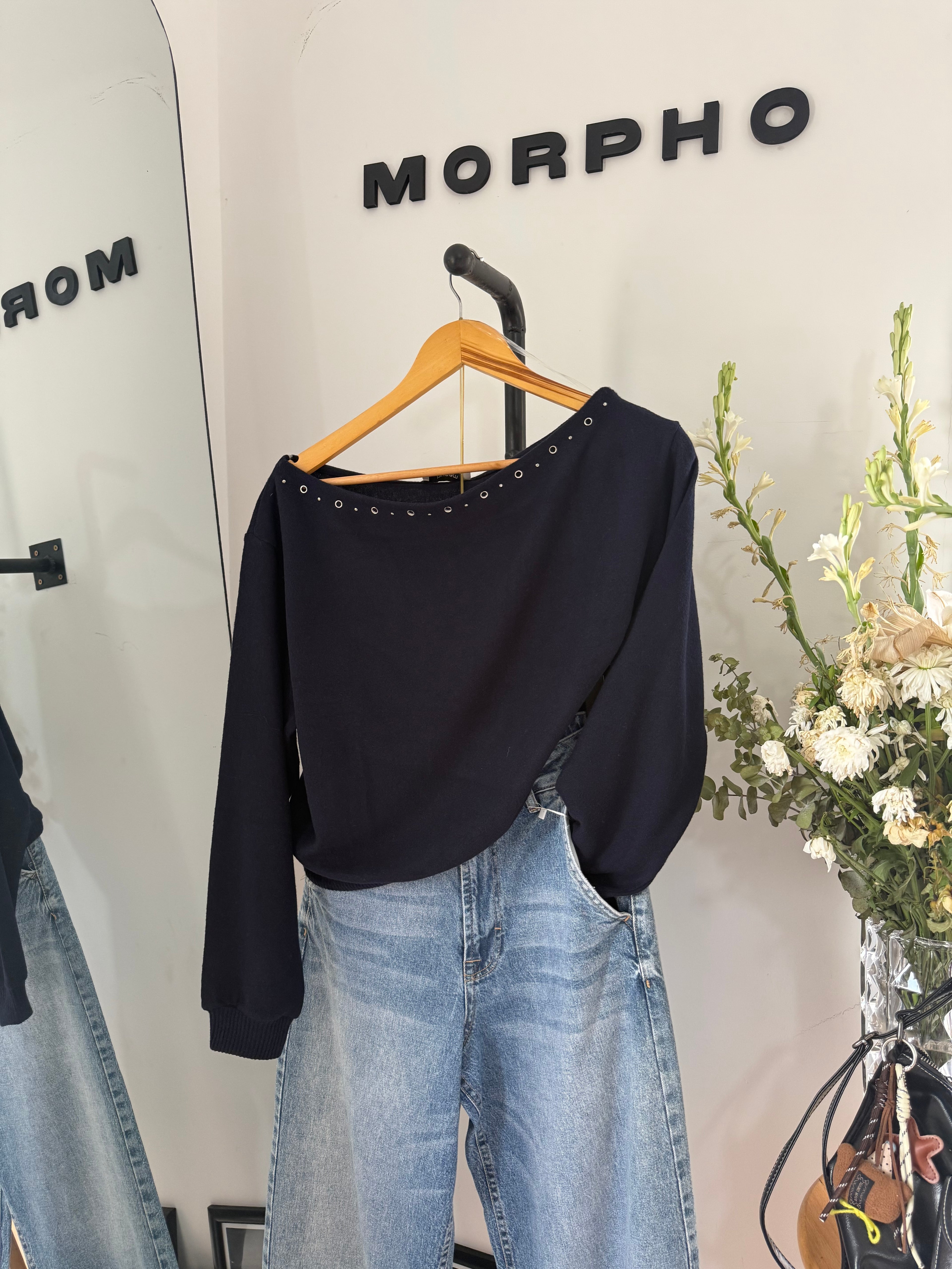 Halo Off-Shoulder