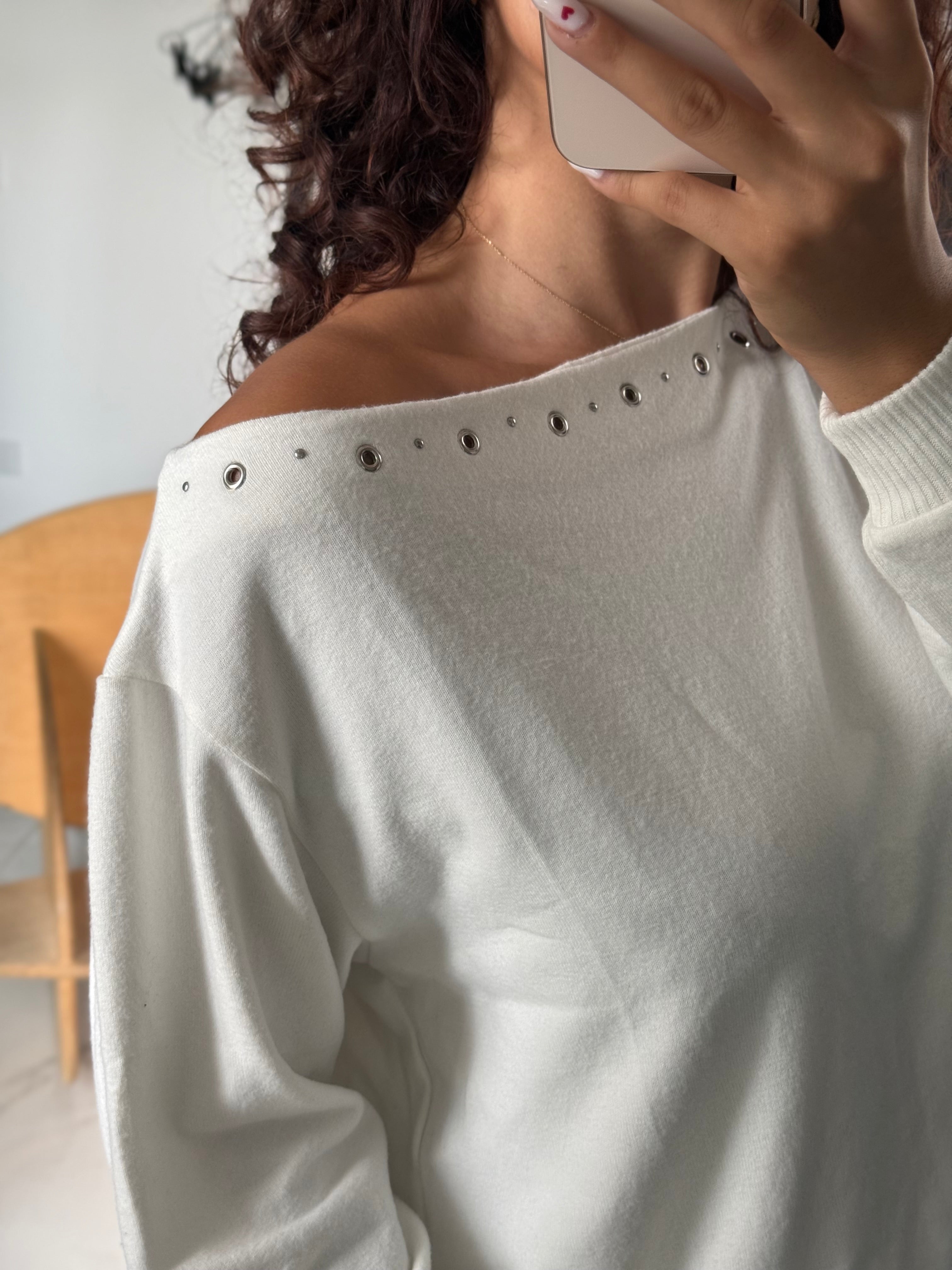 Halo Off-Shoulder