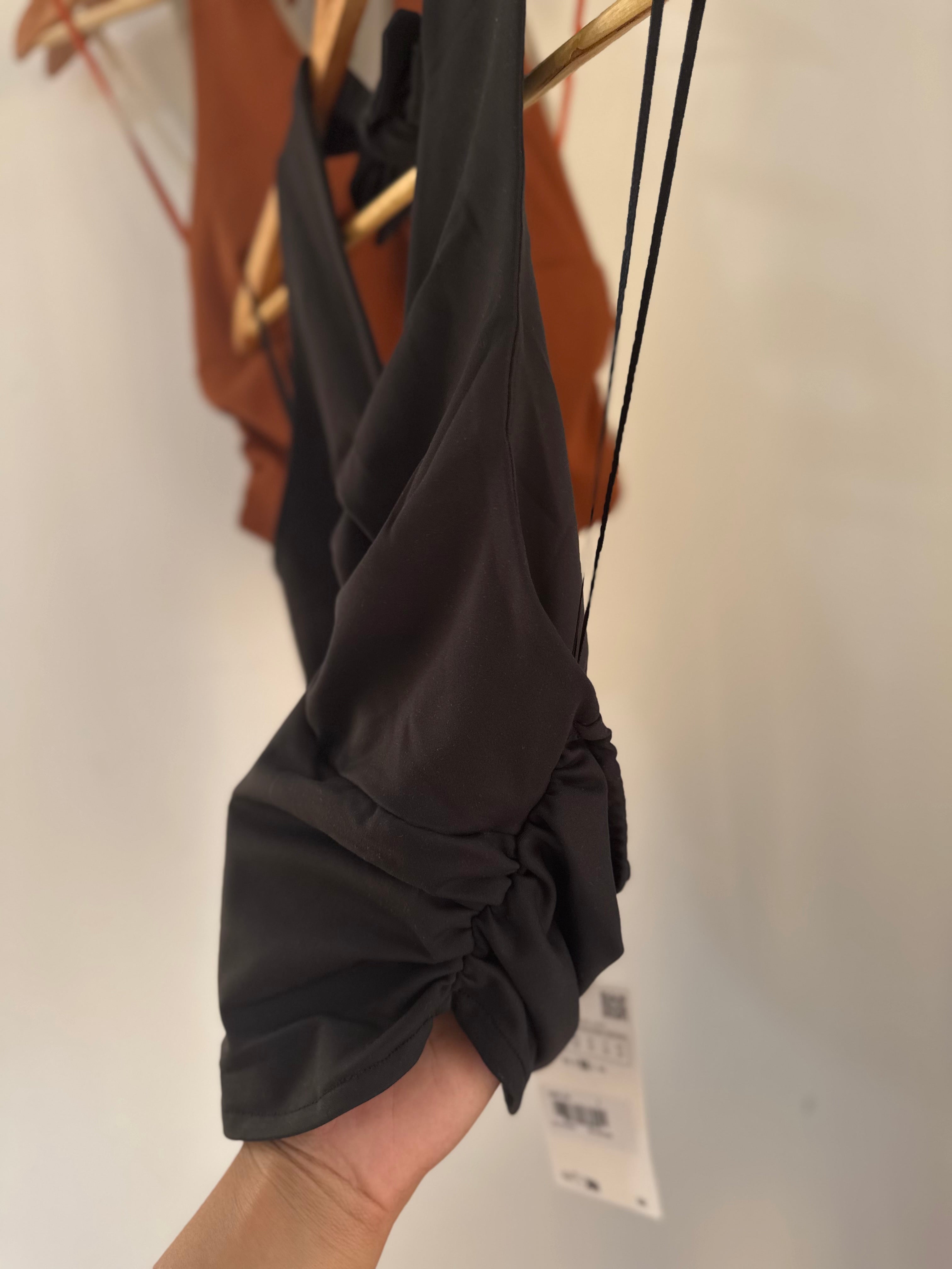 Vera Halter Top