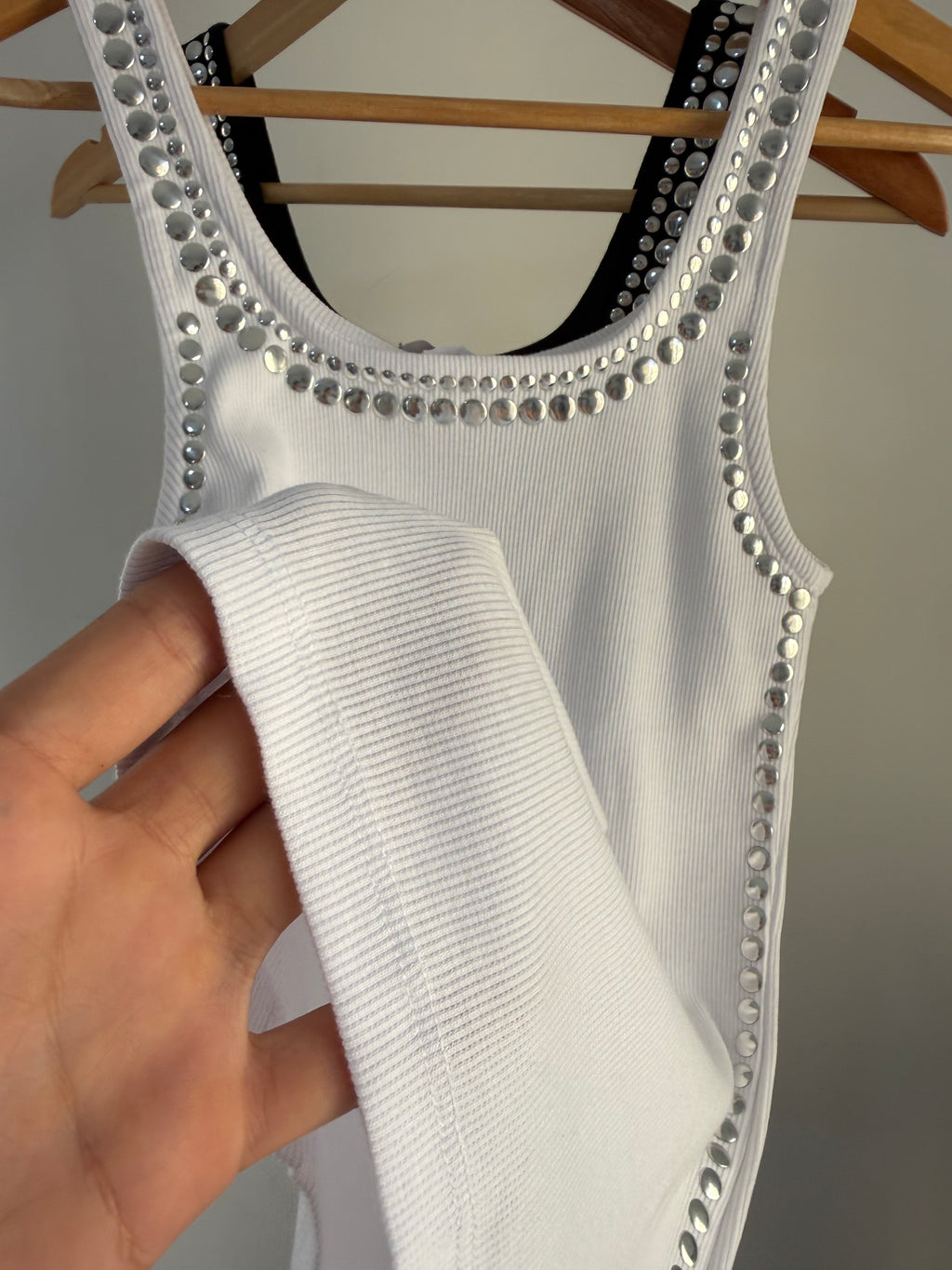 Echo Stud Tank