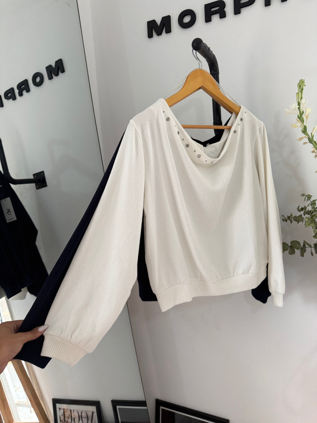 Halo Off-Shoulder