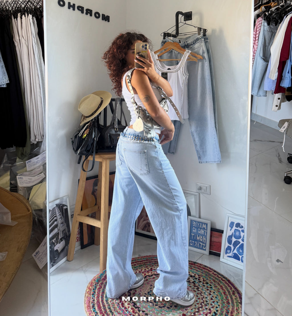 Clara Loose Fit