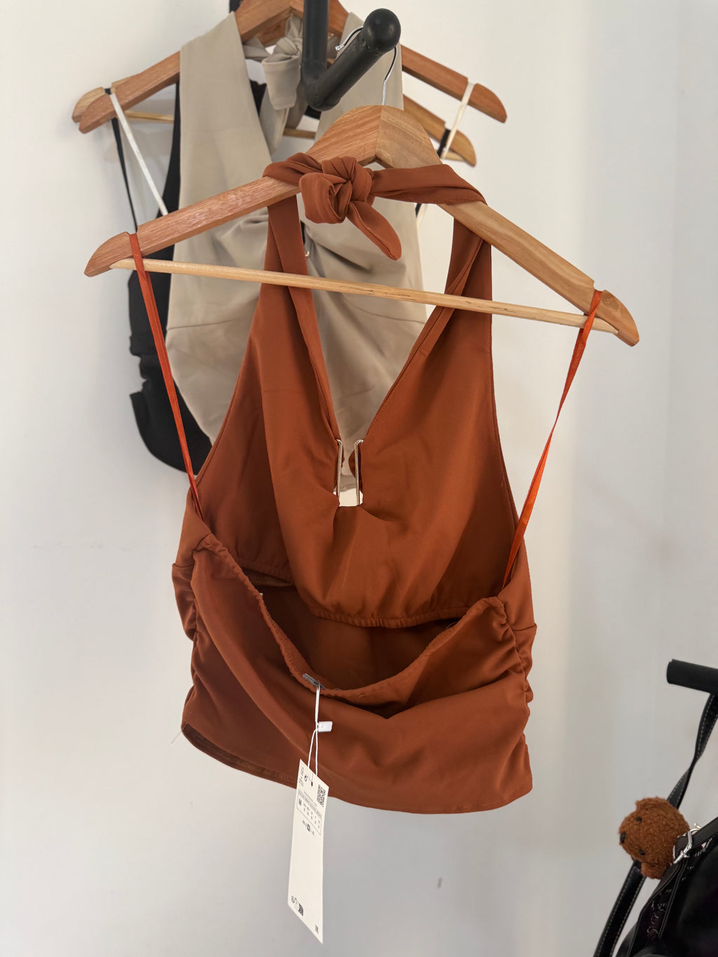 Vera Halter Top