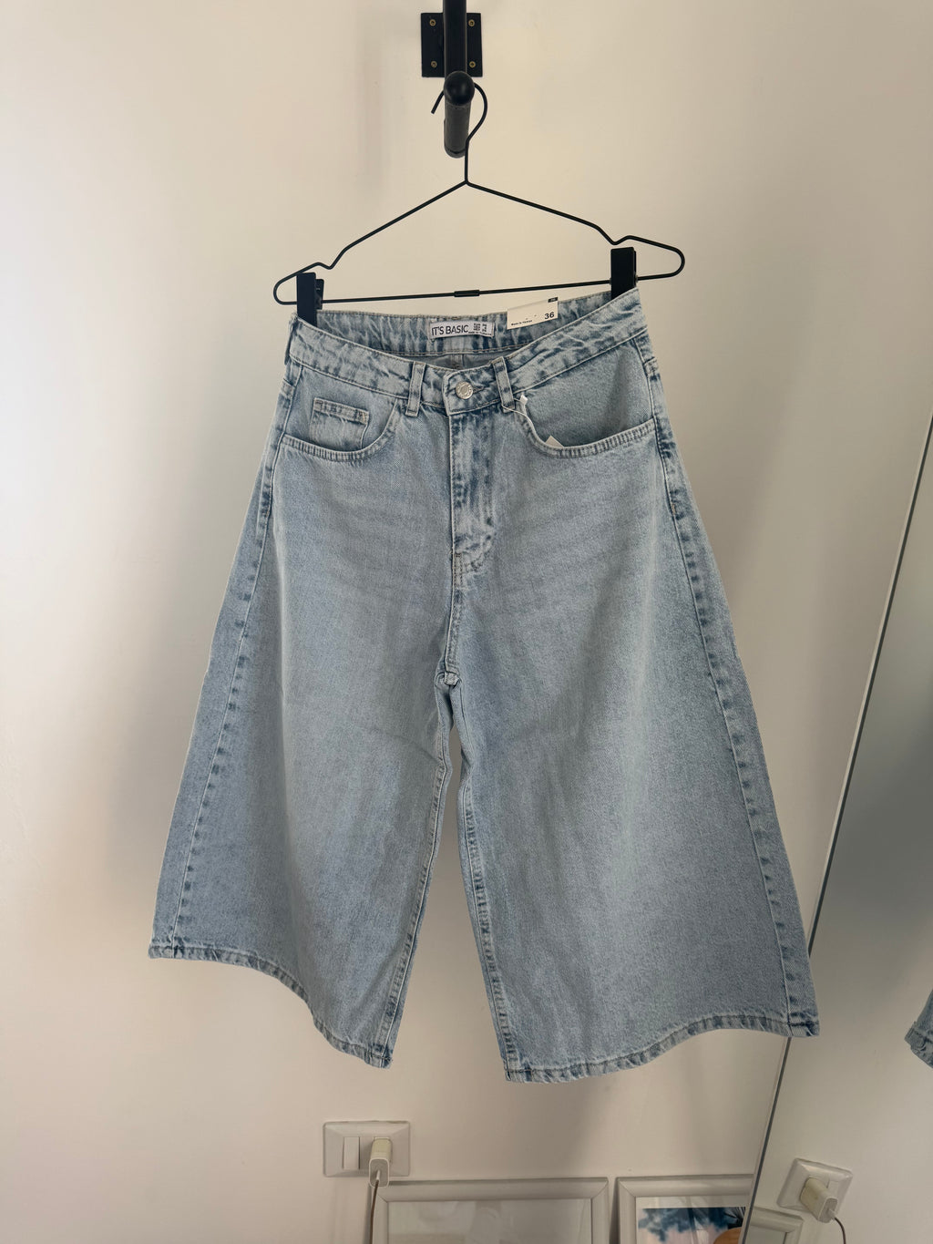 Hands Off Jorts