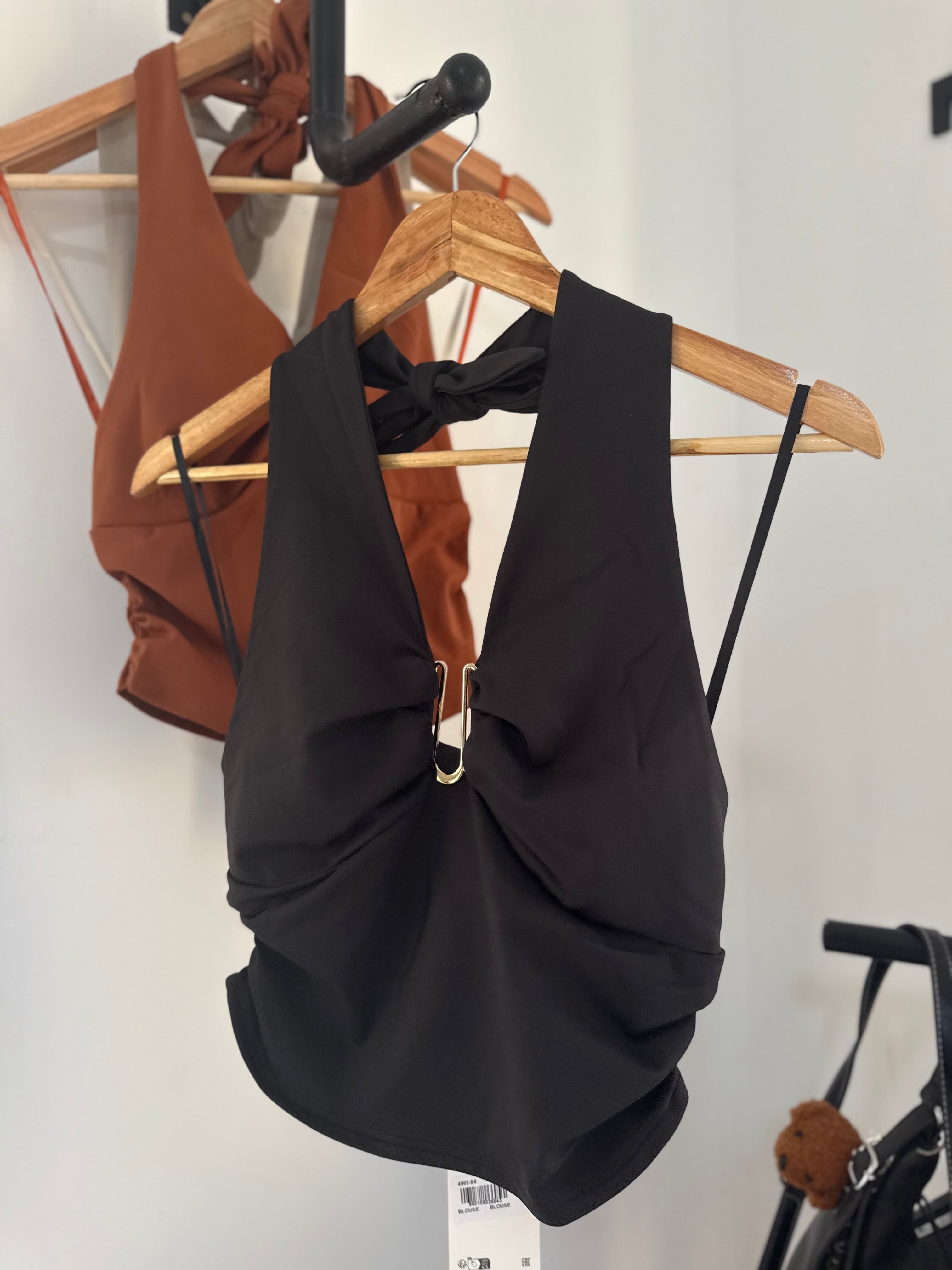 Vera Halter Top