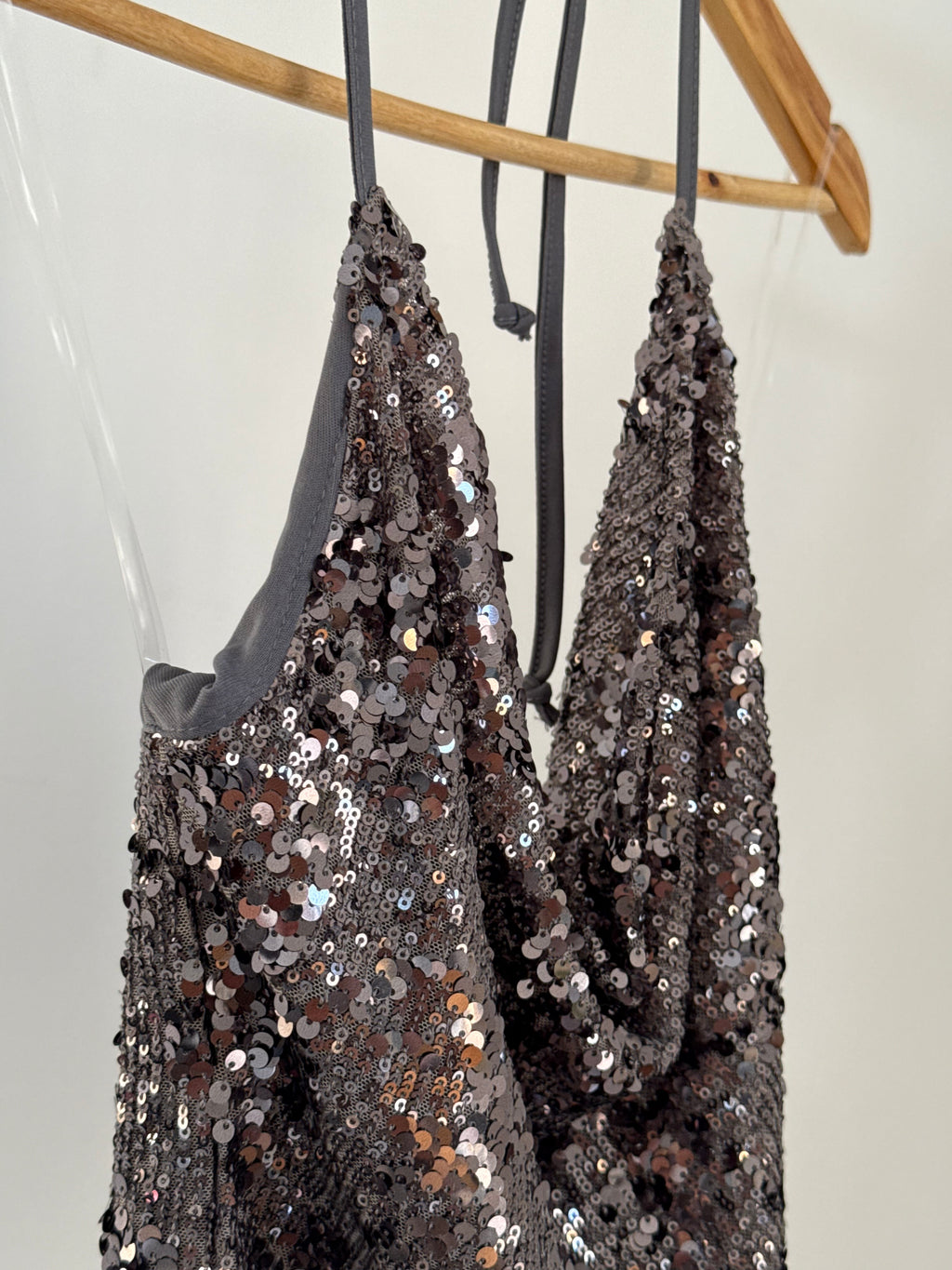 Disco Halter
