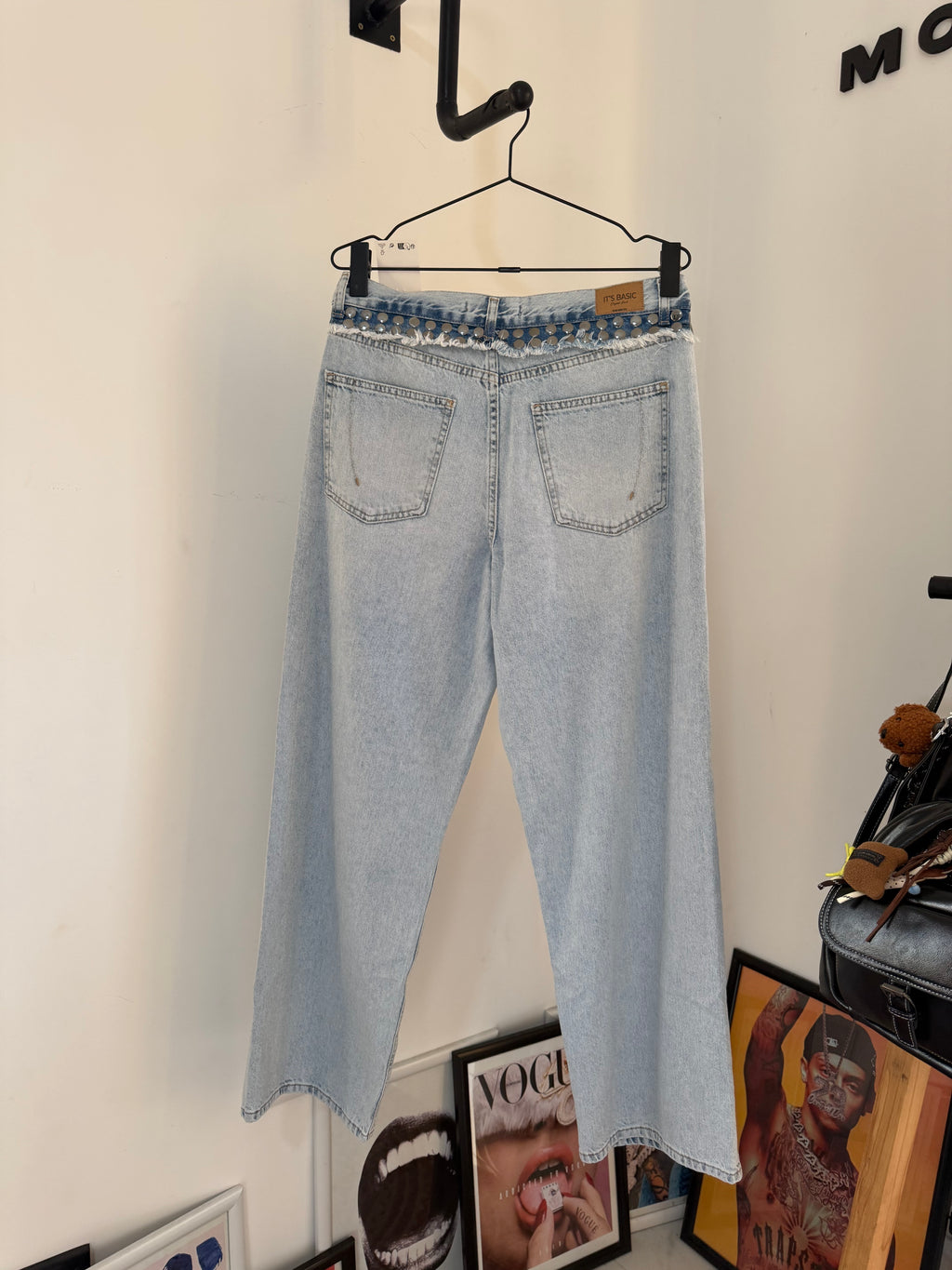 Clara Loose Fit