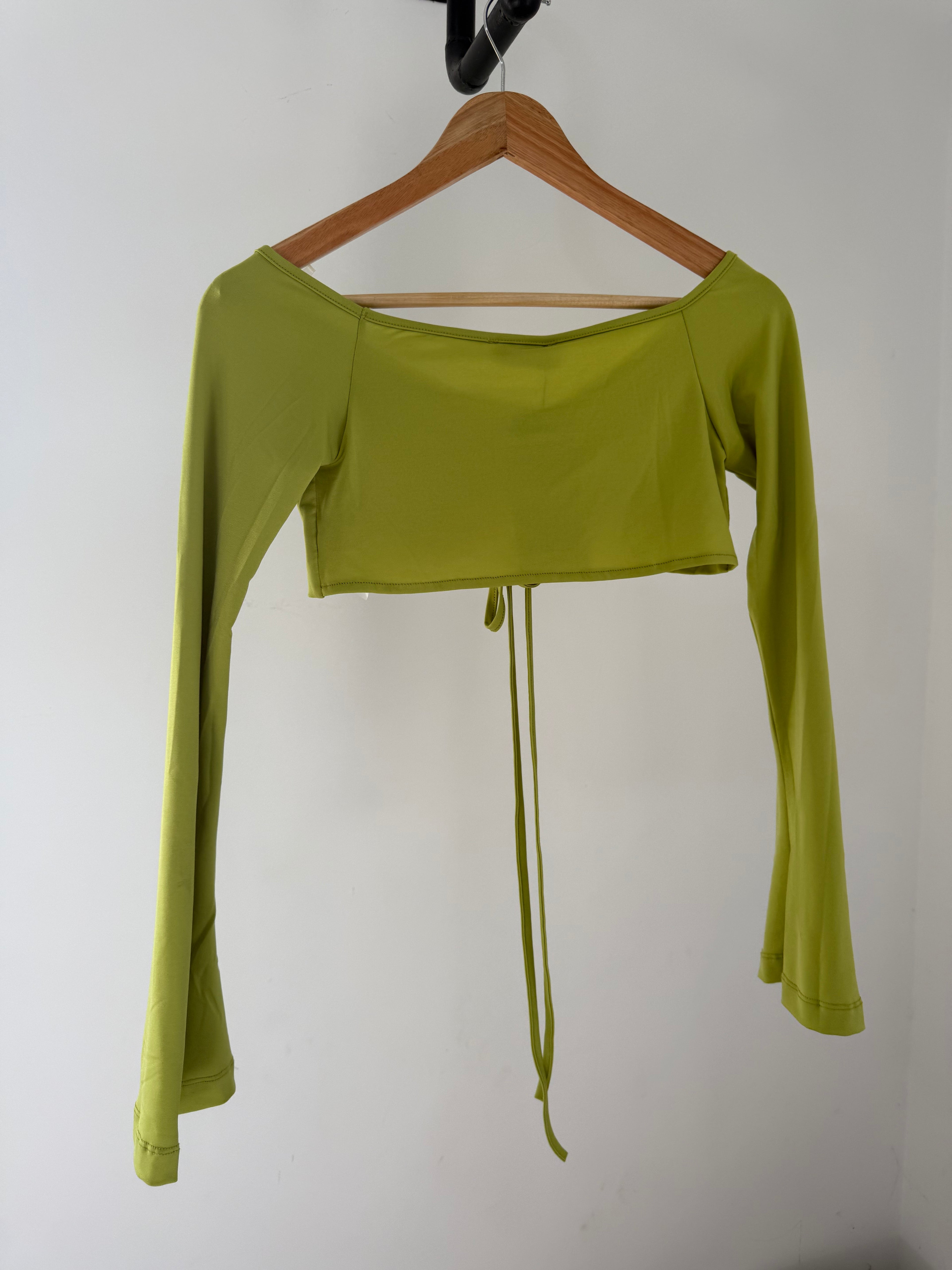 Bella Crop